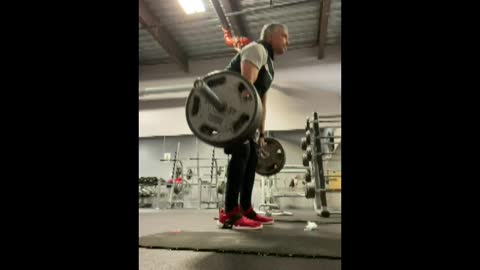 Deadlifting at the gym