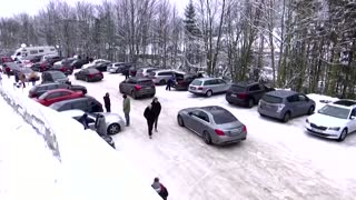 German police chase daytrippers off ski slopes