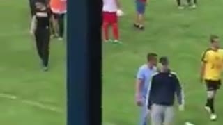 Užasne scene na bh. stadionu, trener obliven krvlju napustio teren, intervenirala policija