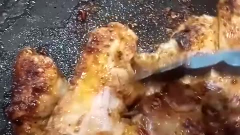 Boneless Chicken Thigh in skillet | Making Food Up