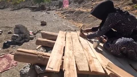 A Cold Can't Stop Her : Building a Pallet Wood Roof
