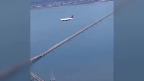 Optical Illusion or Glitch in the Matrix? Video Shows Plane Apparently Floating in Midair