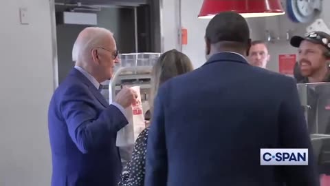 Biden’s Sad And Pathetic Attempt At Copying President Trump’s Bodega Visit Was A Hilarious 😂 Failure!