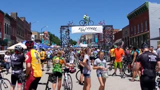 Registers Area Great Bicycle Ride Accross Iowa