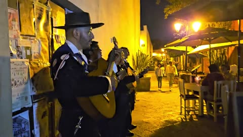 Queretaro Historical Center, Mexico lifestyle: Emily Bron evening walk and impressions
