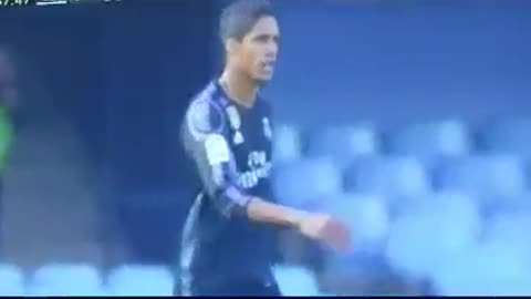 Handball Varane