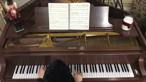 Nutcracker on Piano, 5: Presents of Uncle Drosselmeyer