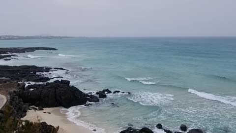 Enjoy the sea of ​​Jeju Island