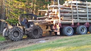 John Deere Skidder