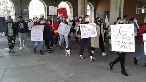 Moms Stop The Harm Protest @ Victoria, BC: 2022/04/14 11:52:42