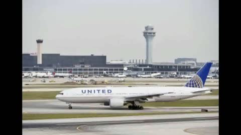 United Airlines settles with bloodied passenger
