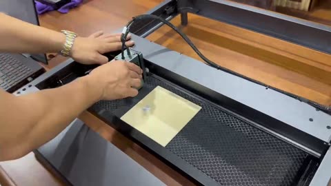 best supplier of desktop laser cutting machine