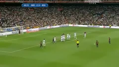 Messi LEGENDARY Free Kick Goal vs REAL MADRID