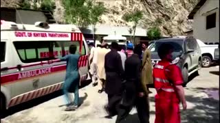 Pakistan bus blast kills 13, some Chinese workers