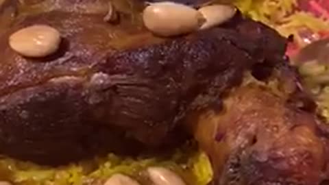 Delicious Rice and lamb shoulder 🐑 roasted with almonds