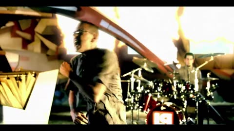 Linkin Park - Somewhere I Belong (Official Music Video) [4K UPGRADE]