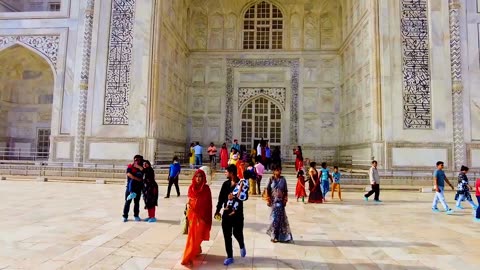 Explor Taj Mahal at Agra the Beauty of India's Iconic Monument