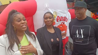 Black owners of Angry Crab Shack celebrate grand opening