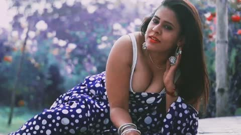 Hot Saree Fassion Sumi // Beautyfull Saree Photoshoot Indian Model // 2022