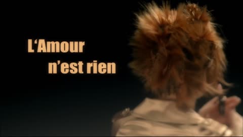 Mylène Farmer - L'Amour n'est rien... (Clip Officiel)