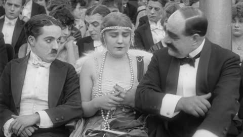A Night in the Show (1915) Charlie Chaplin, Edna Purviance