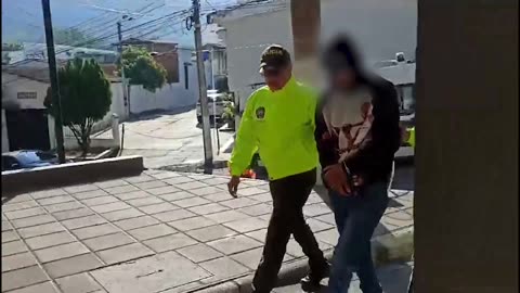 Video: Tenía orden de captura por vender droga y andaba libre por Santander; así lo capturaron
