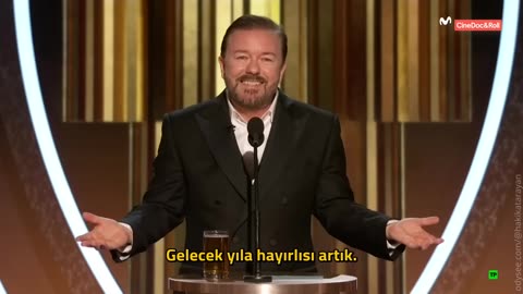 Ricky Gervais, Altın Küre ödüllerinde Hollywood'a fena giydirdi (Sansürsüz)