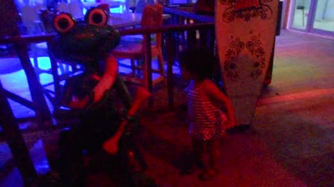 Paloma gets down with Senor Frog