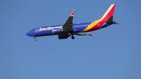 Southwest Flt 2952 arriving at St Louis Lambert Intl - STL