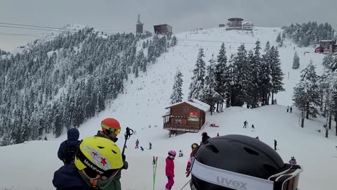 Ziua 2 a minivacantei mergem la schi in Poiana Brasov iar pe seara ne intoarcem in Brasov