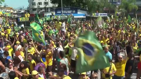 Brazil's Bolsonaro leads rally in Rio de Janeiro state days before presidential election | AFP