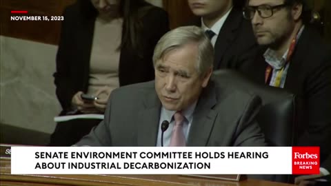 Tom Carper Leads Senate Environment Committee Hearing About Industrial Decarbonization