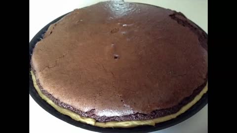 QUICK AND EASY CHOCOLATE PIE RECIPE - RECETTE DE LA TARTE GOURMANDE AU CHOCOLAT FACILE ET RAPIDE