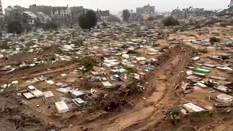 Graves damaged in Gaza cemetery by ground offensive