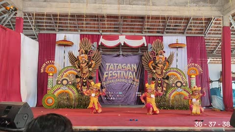 [Balinese Dance} Tari Condong