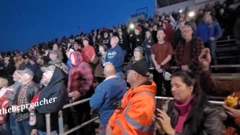 Thousands Sing Amazing Grace @ #hagerstown Speedway #ConvoyForFreedom2022