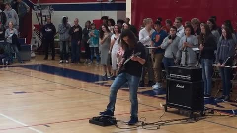 12th grader shredding the national anthem