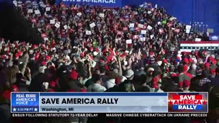 CROWD CHATS WE LOVE TRUMP WITH STANDING OVATION
