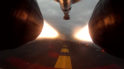 Afterburner Camera Captures Stunning Fighter Jet Takeoff