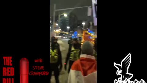 CONFUSED COPS RETREAT FROM PROTESTERS!!!!!