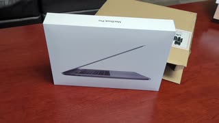 NEW Macbook Pro 16 inch / i9 2.4