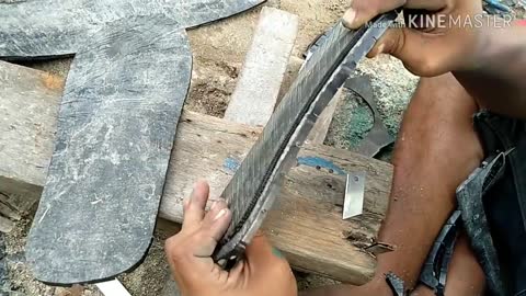 The business idea of ​​making sandals from used tires