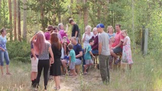 Nice Time Lapse of a Family Portrait Outside