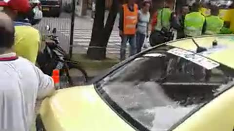 Mototaxistas de Bucaramanga han realizado protestas ante el incremento de los controles