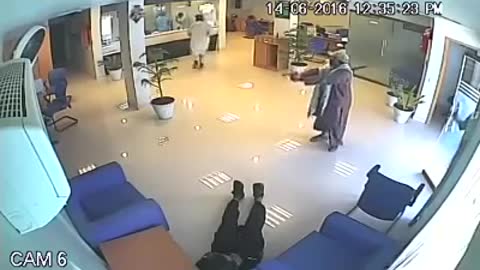 bank robbery cctv fottage in Pakistan