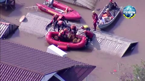 After 24 hours was rescued Brazil floods horse stranded on roof death toll rises to 107 people