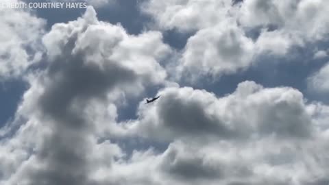 Airshow crash B-17 flies over Texas elementary school days before being involved in Dallas crash