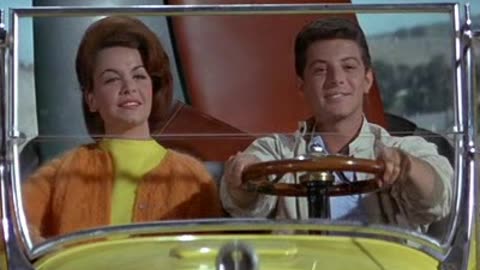 Frankie Avalon & Annette Funicello - Beach Party = 1963