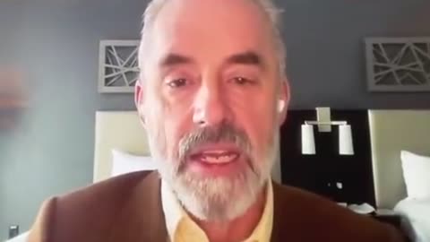 Jordan Peterson Advised By Military Source To Withdraw His Money From Canadian Banks
