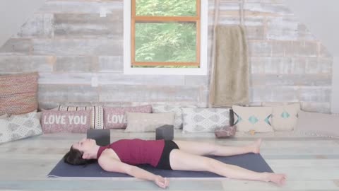 30 min Morning Yoga - Rise & Shine Power Yoga Flow